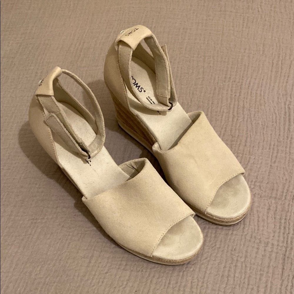 TOMS Women's Cream Wedge Sandals Size 9.5W